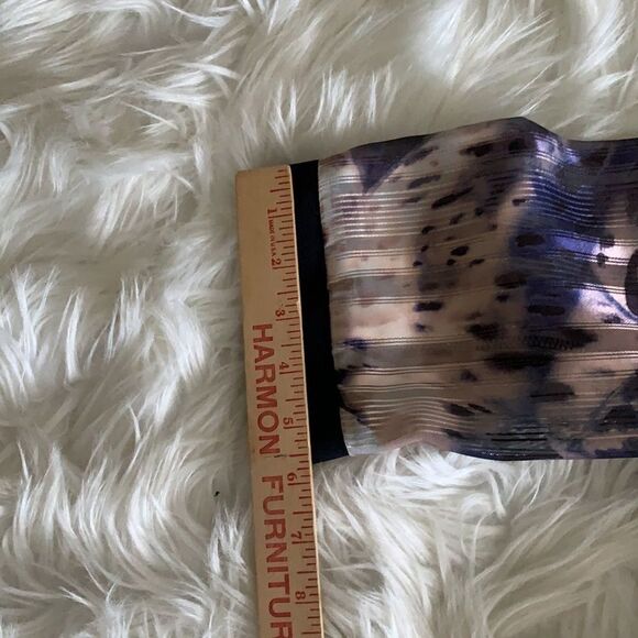 Navy blue and white blazer with built in navy blue tank. - Picture 9 of 11